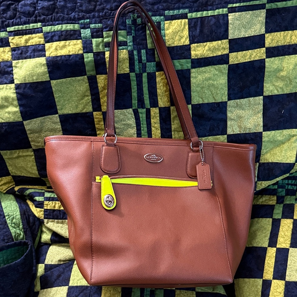 Coach Taxi Zip Top Tote w COA Brown Leather w Neon Yellow Accent Removal Pouch
